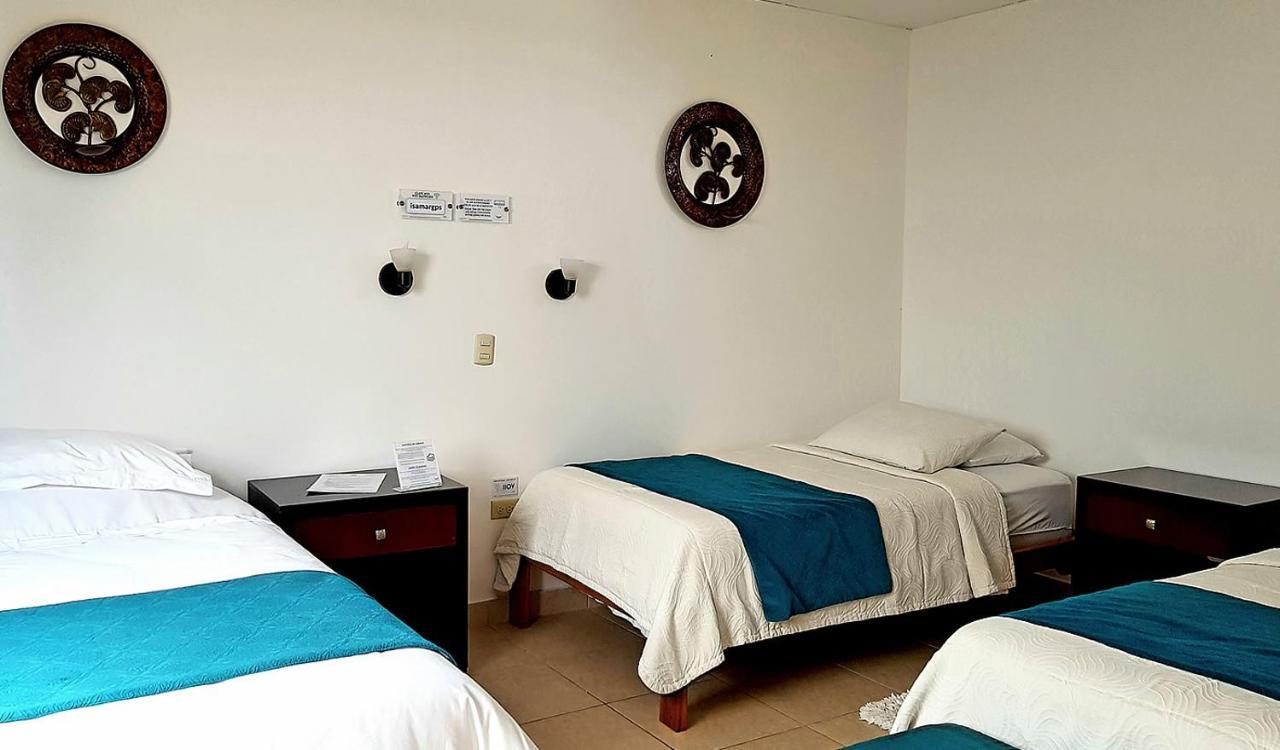 Isamar Hotel 푸에르토빌라밀 외부 사진